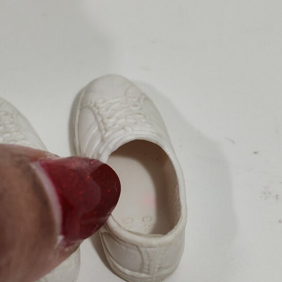 Vintage Retro Fashion Doll Male Boy Sneakers Shoes White - Picture 6 of 8